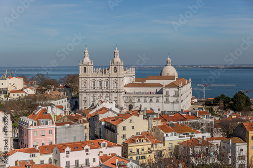 View of a typical Lisbon church and a series of classic houses around © Óscar