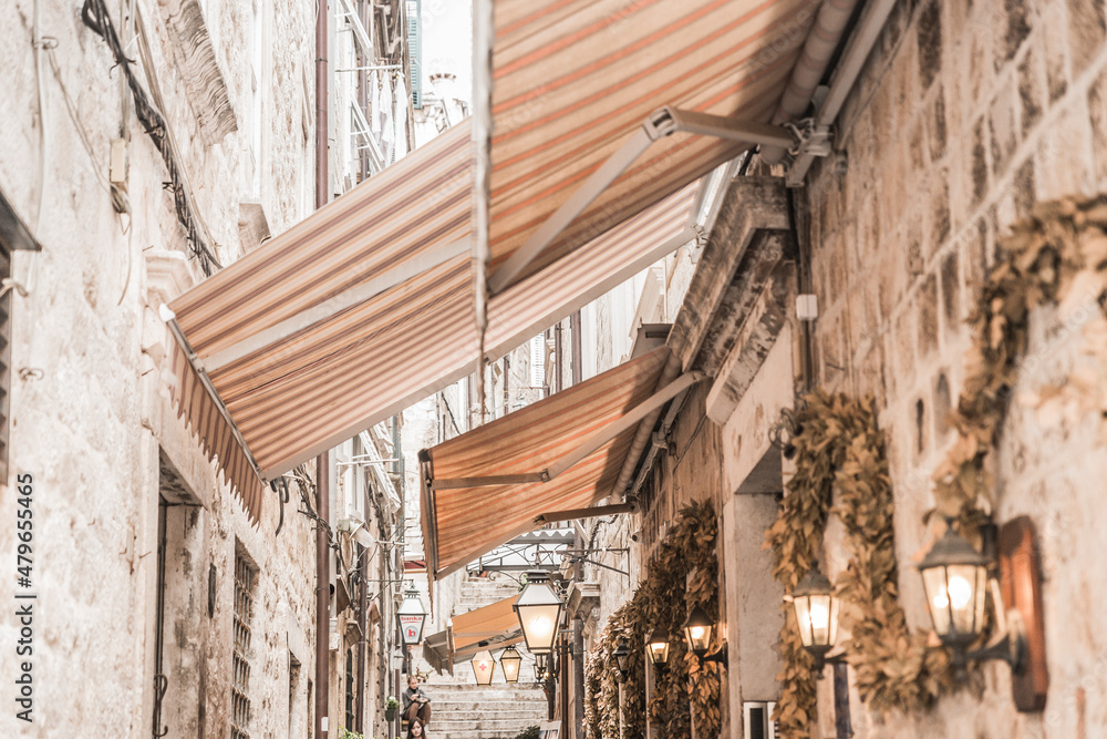 Kroatien, Dalmatien, Dubrovnik, Gasse in Altstadt