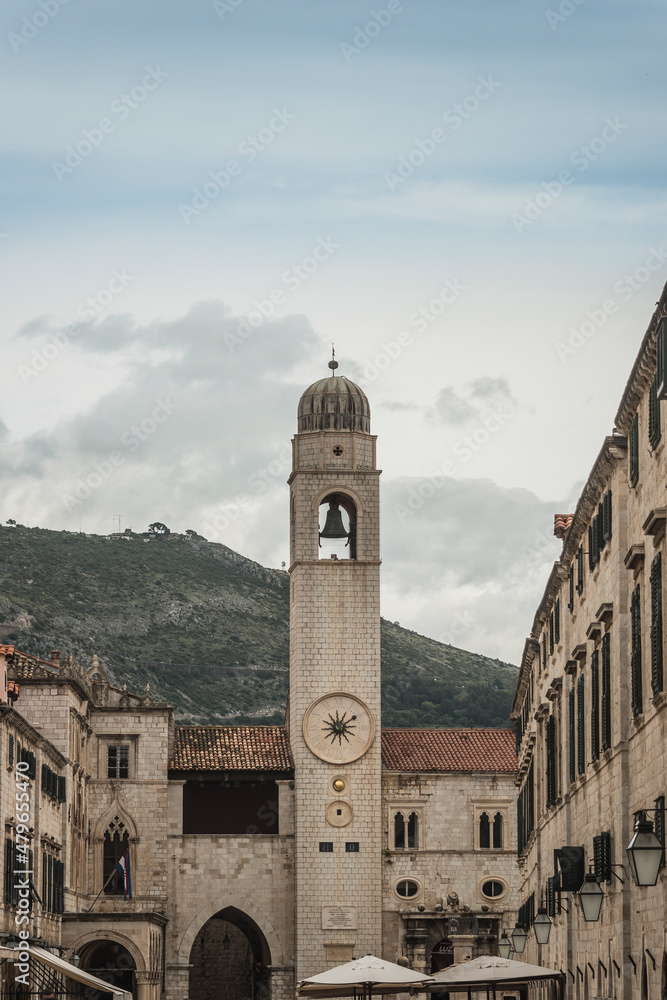 Kroatien, Dalmatien, Dubrovnik, Marktplatz in Altstadt, Glockenturm