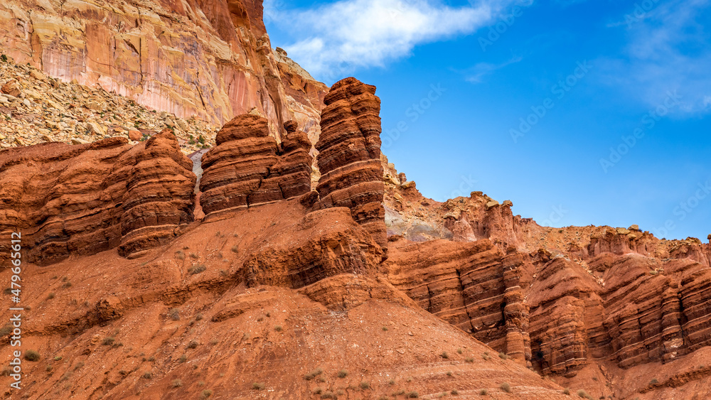 Fototapeta premium Twizzler Mountain of Capitol Reef National Park