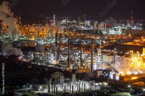 Night scene of Petrochemistry industry in twilight time, Yeosu industrial complex, Petrochemical industrial complex, South korea. 여수, 석유화학, 산업단지 