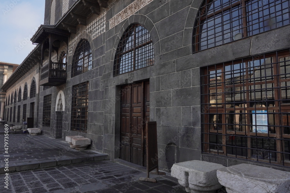 Fototapeta premium the wall detail of the Great Mosque (Ulu Cami) in Diyarbakir, Turkey