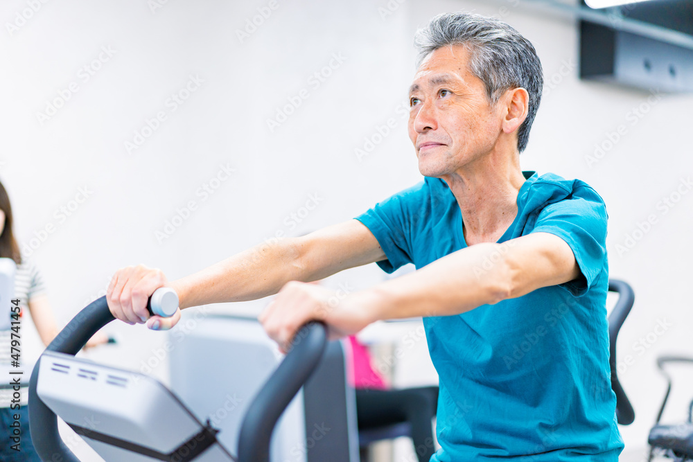 ジム 運動 高齢者 長寿 健康 ジム 運動 高齢者 長寿 健康