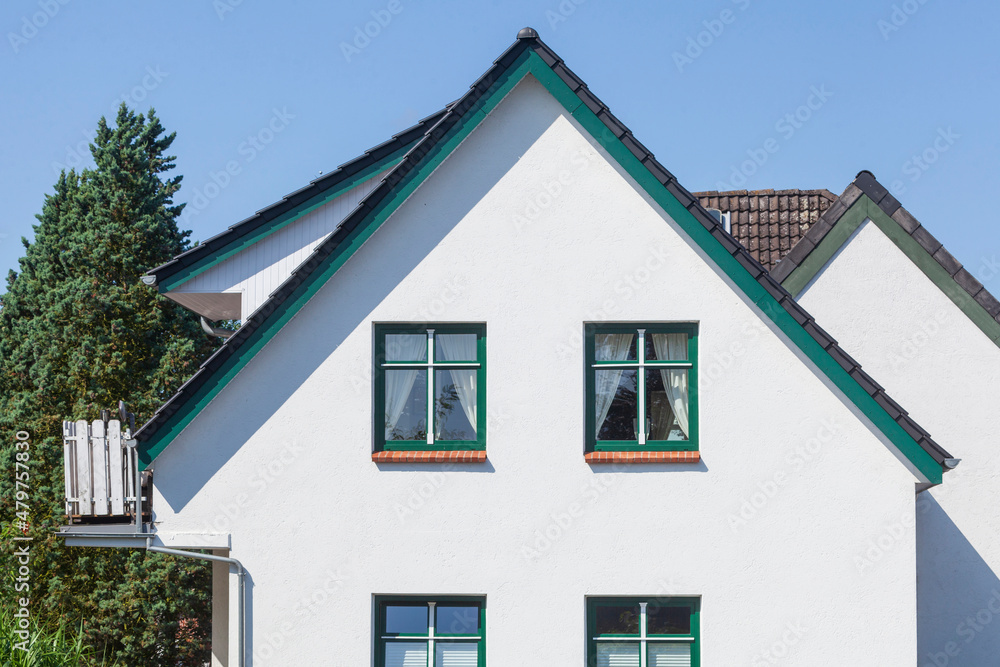 Modernes weisses Wohnhaus, Steinkirchen, Altes Land, Niedersachsen, Deutschland