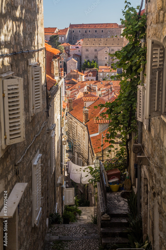 Fototapeta premium Narrow alley in the old town of Dubrovnik, Croatia