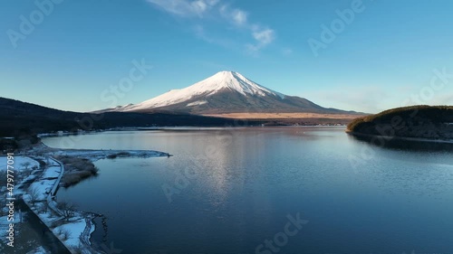山中湖から見る富士山周辺　山梨県  ドローン空撮