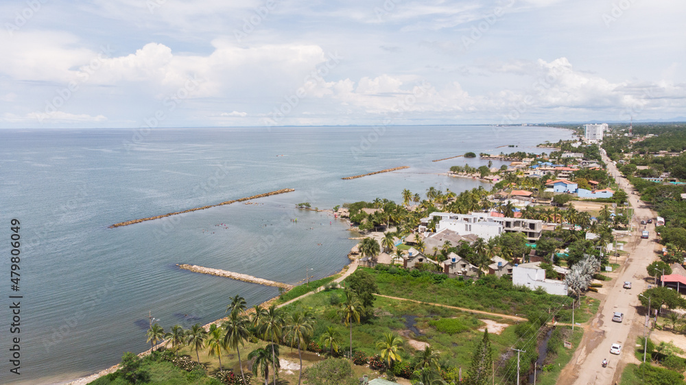 El golfo de Morrosquillo es un golfo situado en el sur del mar Caribe, en la costa norte de Colombia, perteneciente a los departamentos de Sucre y Córdoba.