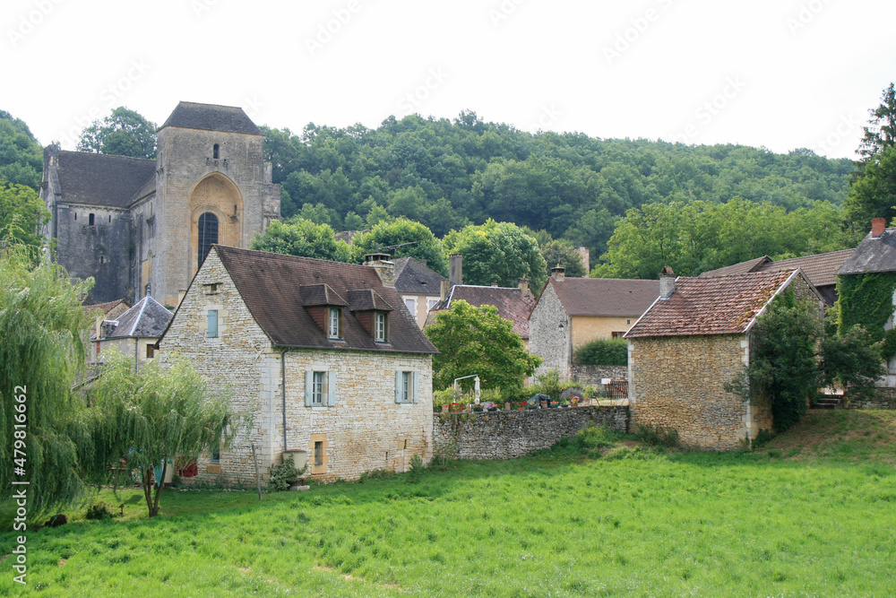 saint-amand de coly village in france