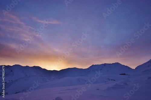 夜明けの北アルプス・立山連峰
