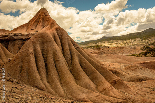 rocas coloradas  provincia de neuquen montañas desierto naturaleza photo