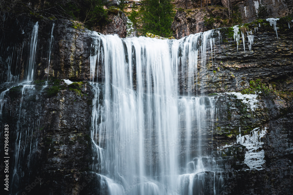 Fototapeta premium Cascade du Cirque de Saint-Meme, Savoie, Alpes, France