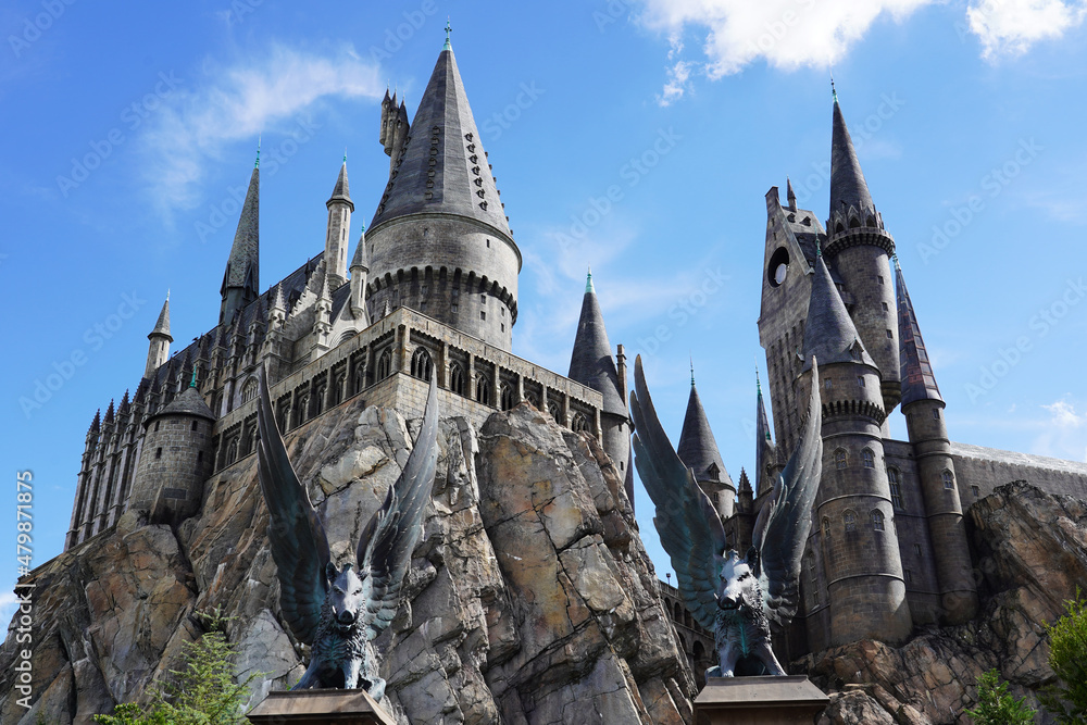 Obraz premium Orlando, USA – July 17, 2021: Hogwarts Castle at The Wizarding World Of Harry Potter in Adventure Island of Universal Studios Orlando. Universal Studios Orlando is a theme park in Orlando.