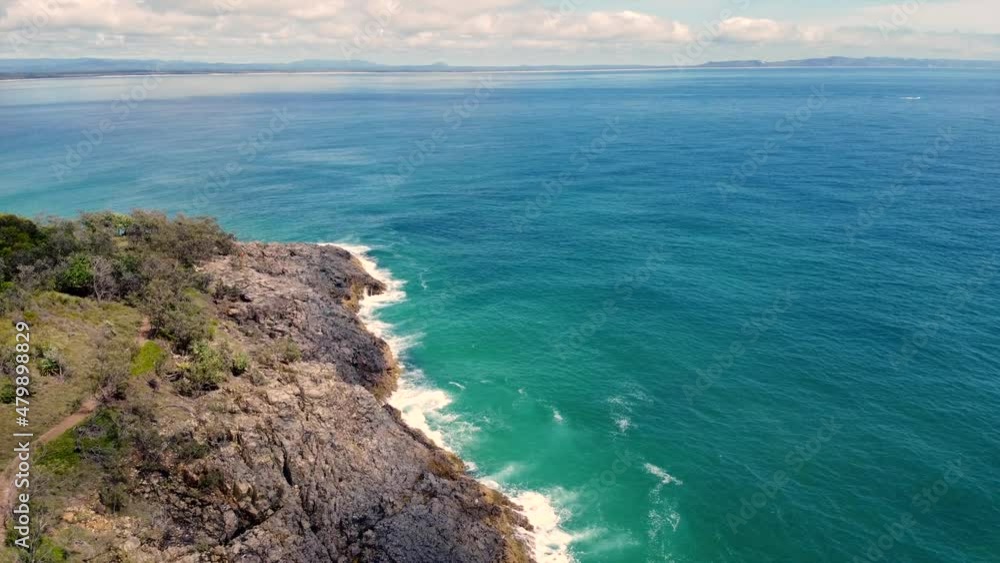 Low speed flight over cliff and ocean and high speed boat at the end of the video Low speed flight over cliff and ocean and high speed boat at the end of the video