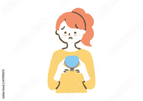 お財布を逆さにしている主婦_色