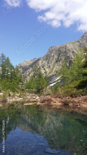 Italian Mountains and Lake in the Summer © Elzbieta