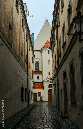 Fototapeta Naklejka Na Ścianę i Meble -  Zlata street, Narrow street in Prague old town