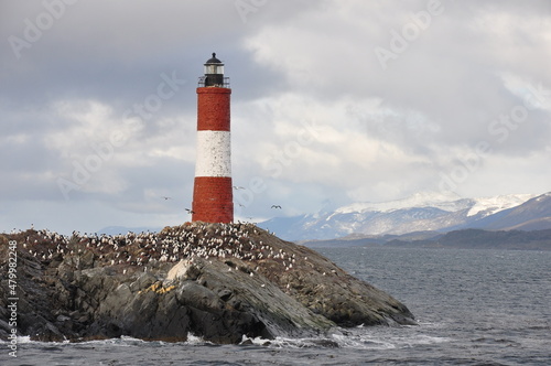 El faro de San Juan de Salvamento (conocido también como faro del fin del mundo), Tierra del Fuego, Argentina. 