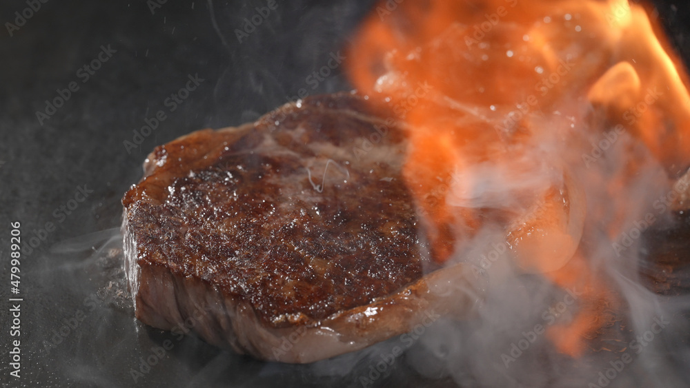 ステーキ フランベ Stock Photo Adobe Stock ステーキ フランベ Stock Photo Adobe Stock