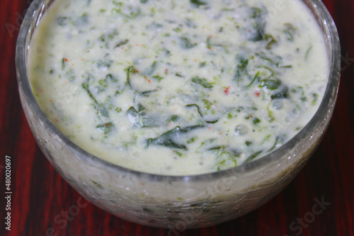 Bathua raita in a bowl