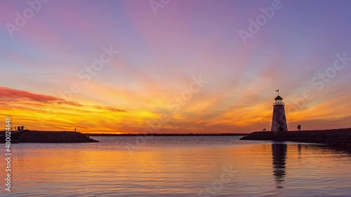 Wallpaper Mural Sunset timelapse of the Lake Hefner light house Torontodigital.ca