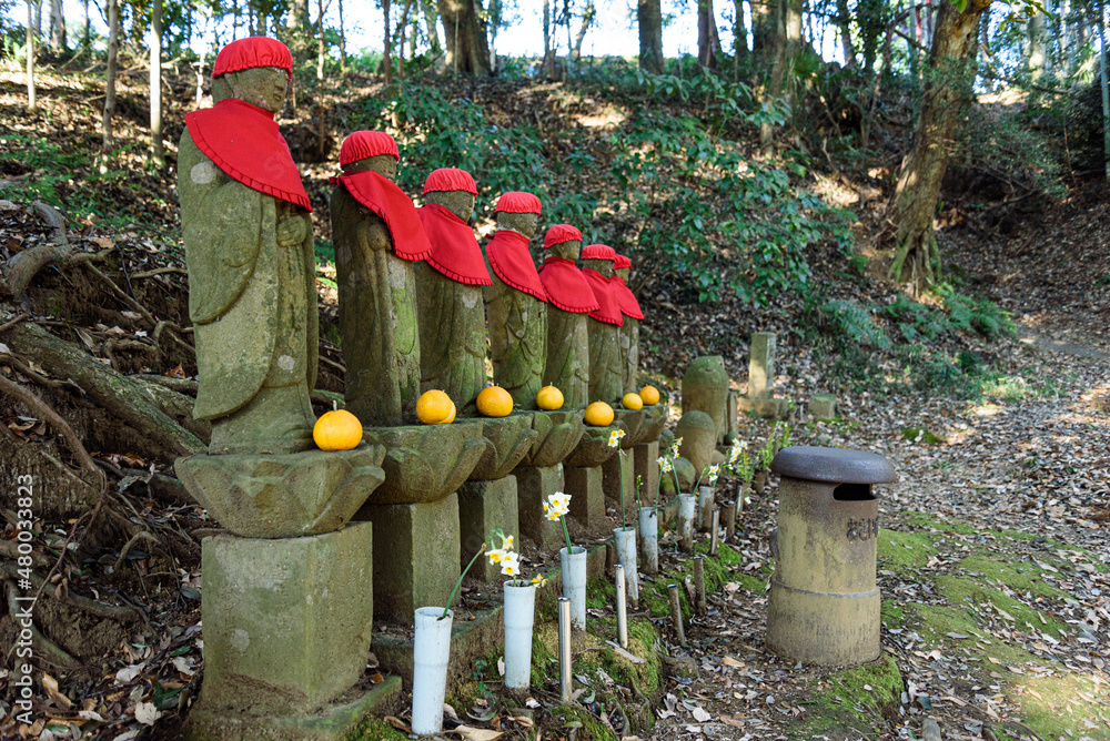 Fototapeta premium 小野路里山地蔵尊