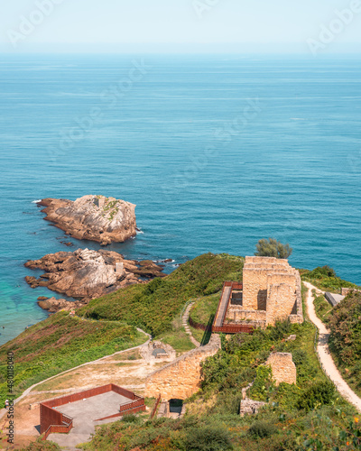 Lugar histórico frente al mar