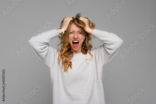 Slika na platnu Woman is under huge mental pressure