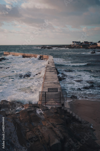Fotografiet Grandes vagues déchainées sur la cote Atlantique