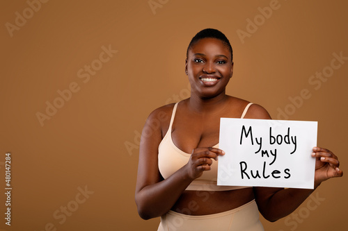 Fotografie, Obraz My Body My Rules. Curvy Black Woman Showing Poster