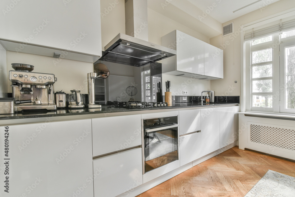 White modern kitchen cabinets White modern kitchen cabinets