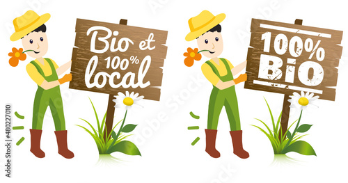Producteur local tenant un panneau en bois : produits bio, agriculture biologique, circuit court