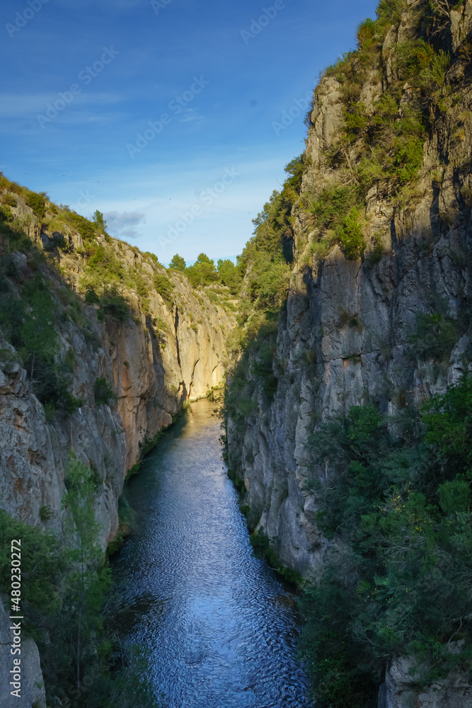 Route of Los Calderones-Hoces del Turia. Chulilla Valencia Route of Los Calderones-Hoces del Turia. Chulilla Valencia