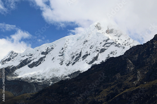 View of snowy mountains in Peru © F Ferrucci