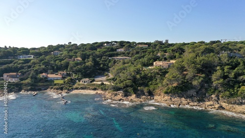 survol de la presqu'ile de Saint-Tropez dans le var, Provence et sud de la France © Lotharingia