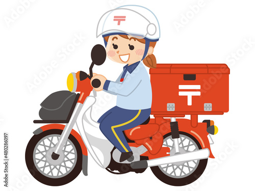 郵便局員の女性がバイクで郵便配達