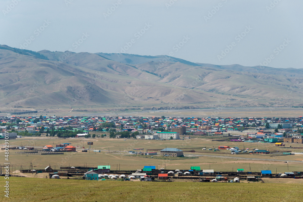 Obraz premium KHARKORIN, MONGOLIA - View of Kharkhorin in Kharkhorin (Karakorum), Mongolia. Karakorum was the capital of the Mongol Empire between 1235 and 1260.