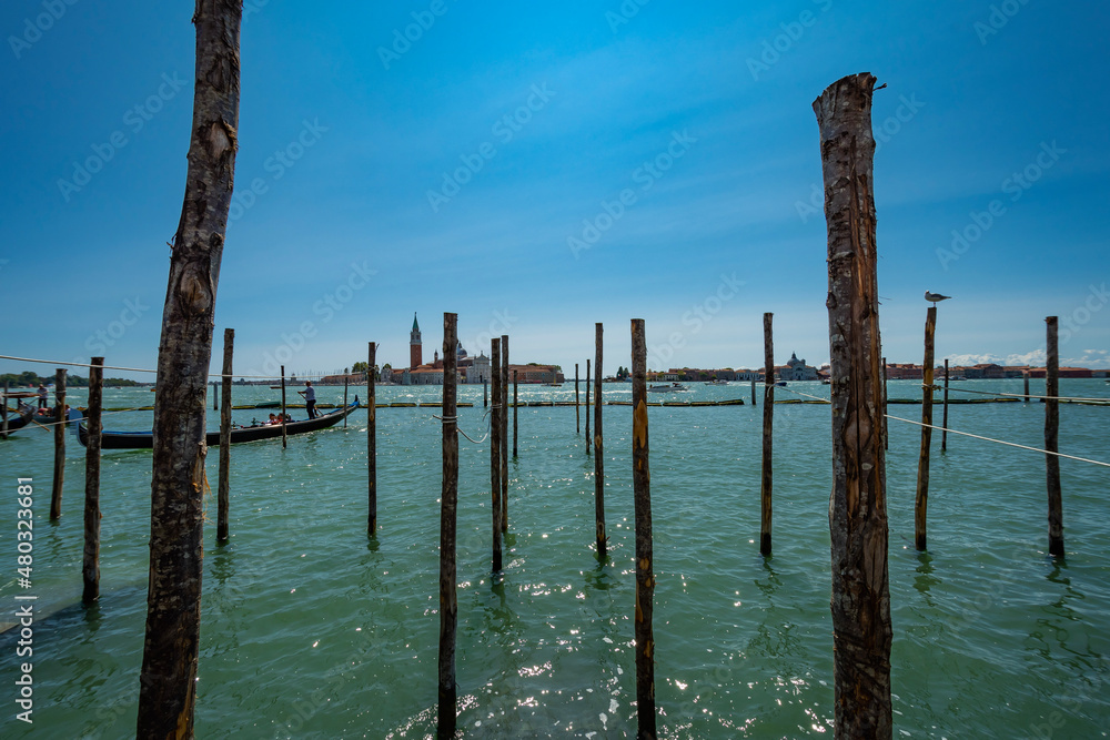 pier pier