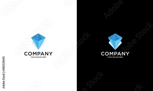 Gradient Triangular Cristal logo Template