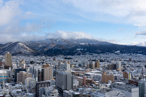 冬の山形市内と蔵王