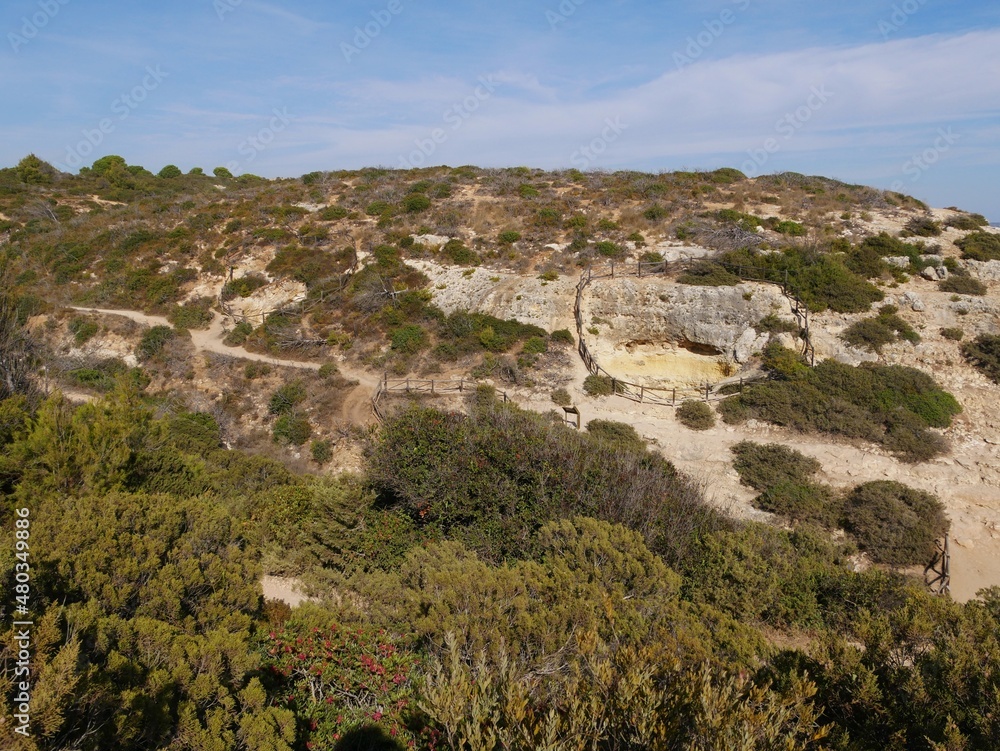Fototapeta premium Grotte de L'algar seco sur l'océan Atlantique au sud du Portugal dans l'Alentejo