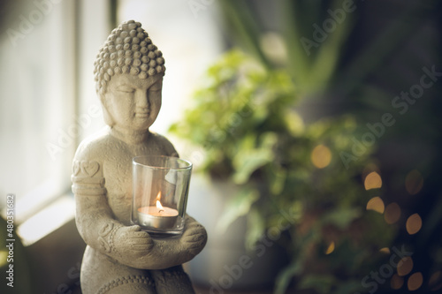 Slika na platnu Buddha statue close-up in beautiful light