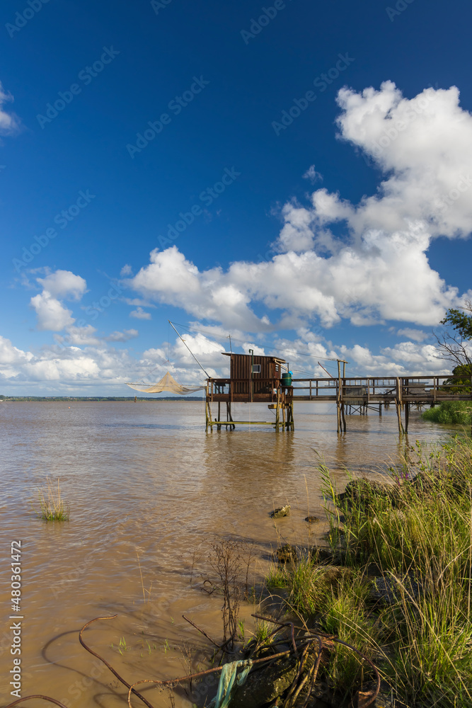 Traditional fishing hut on river Gironde, Bordeaux, Aquitaine, France Traditional fishing hut on river Gironde, Bordeaux, Aquitaine, France