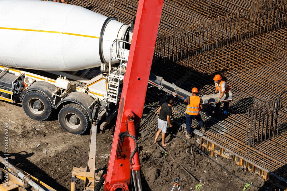 Naklejka premium Crane and building construction site