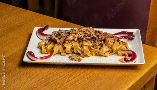 pasta tagliatele radicchio