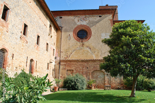 L'ex monastero benedettino di Sant'Anna in Camprena nel territorio comunale di Pienza, Siena, Toscana, Italia. photo