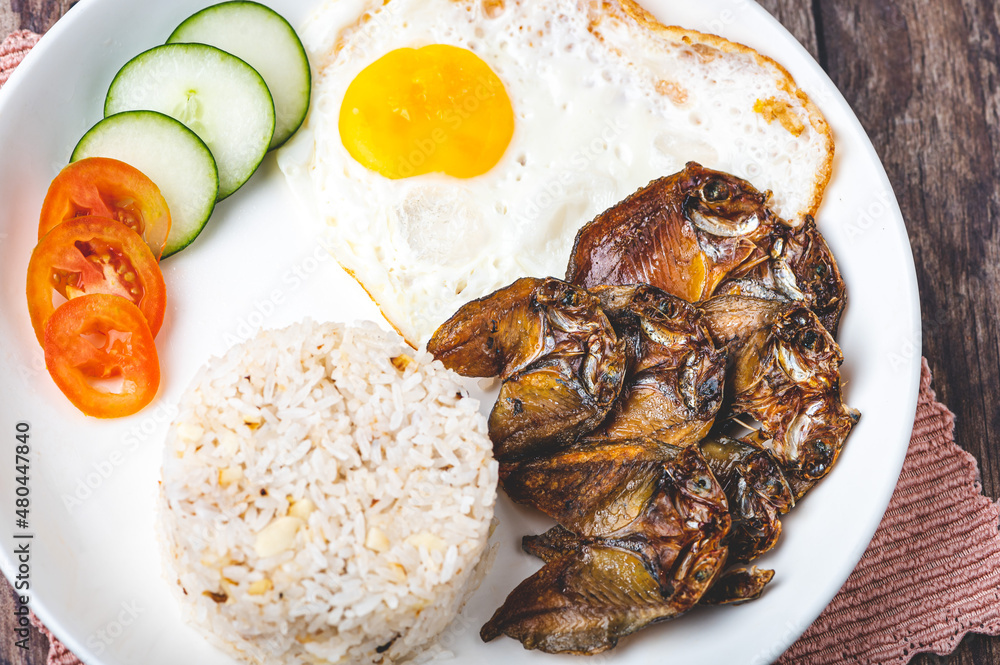 Danggitsilog- is a famous Pinoy breakfast combination of fried Danggit