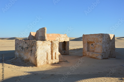 Εκτύπωση καμβά abandoned star wars movie decorations in the desert in Tunisia, Africa