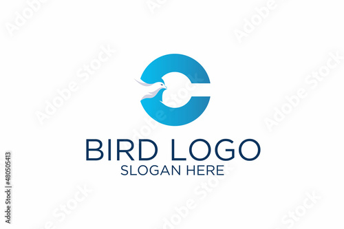 Obraz na płótnie bird logo and initial letter c. premium vector w salonie