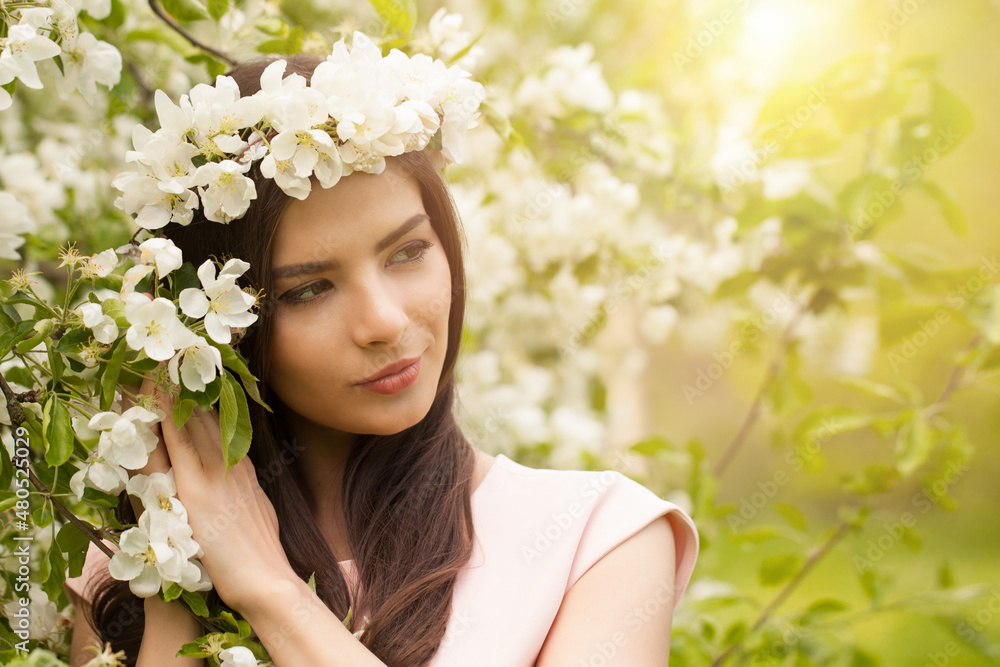Fototapeta premium Spring beauty. Nice woman outdoor portrait