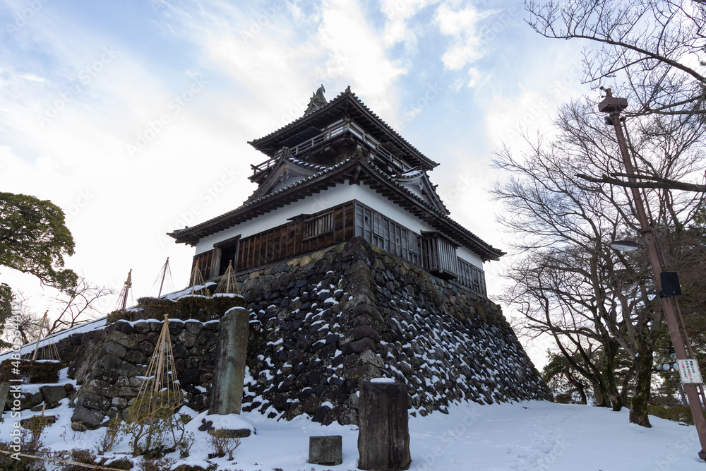 Fototapeta premium 日本最古の城「丸岡城」